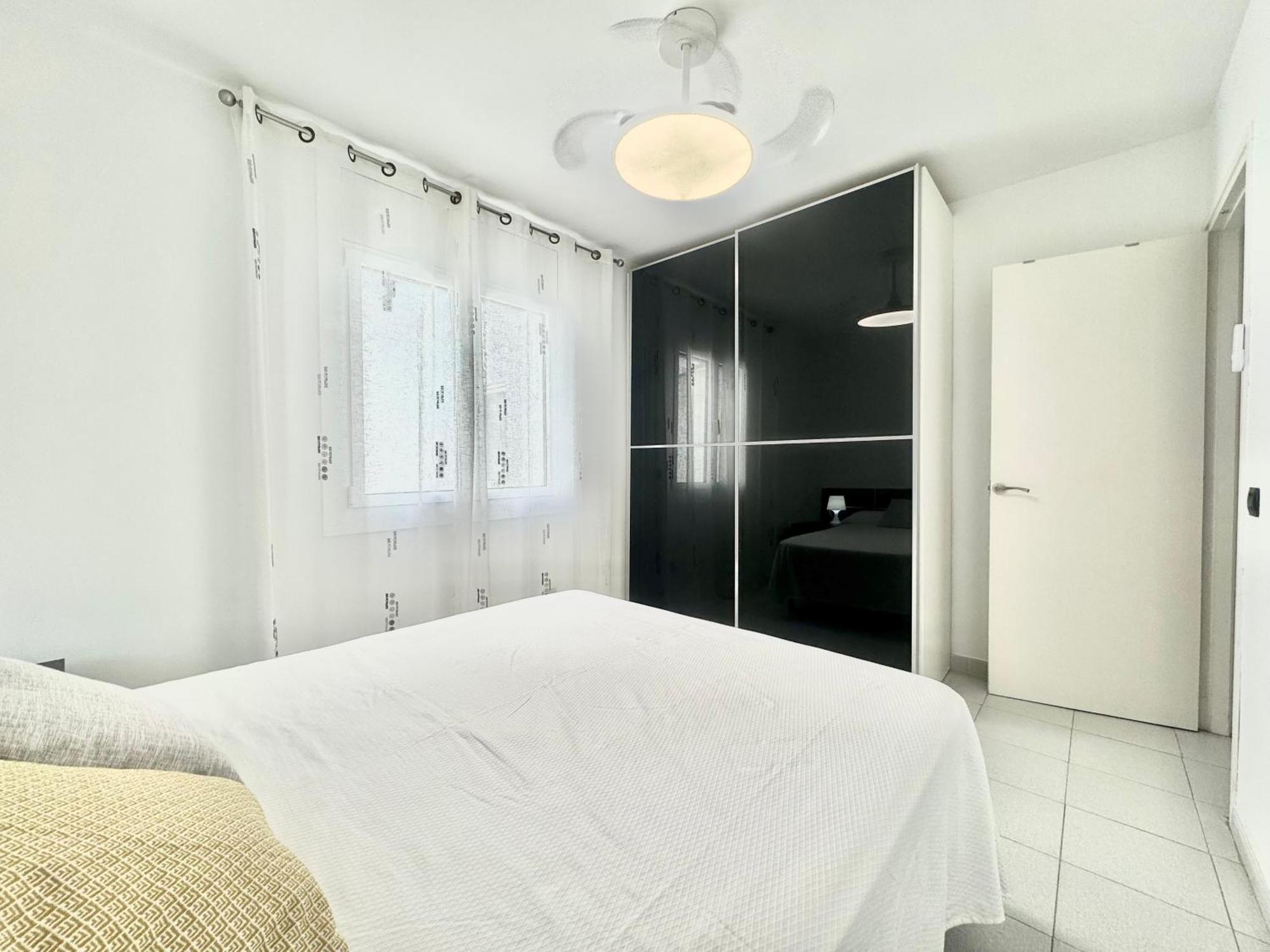Puig Rom 106 Apartment Росес Екстериор снимка