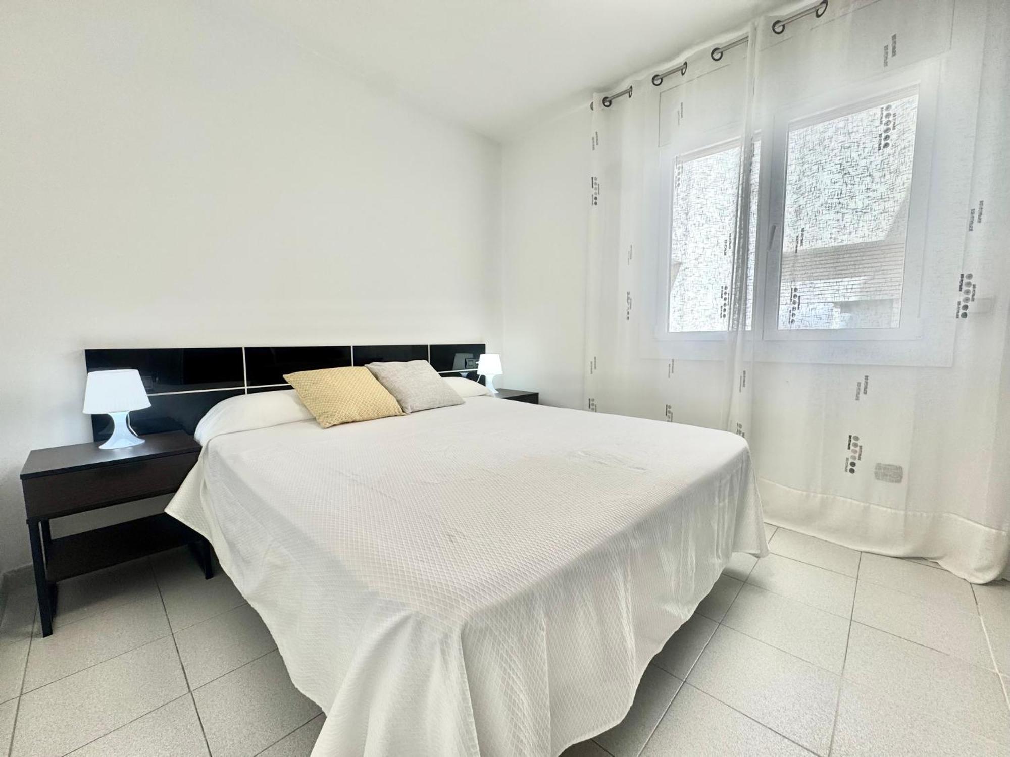 Puig Rom 106 Apartment Росес Екстериор снимка